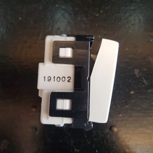 Hạt Công Tắc 2 Chiều Panasonic - WEV5002-7SW - Image 3