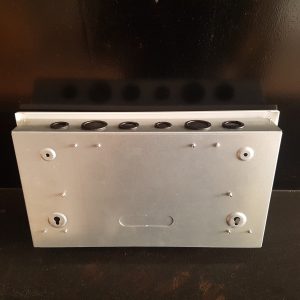 TỦ ĐIỆN ÂM TƯỜNG MẶT NHỰA CHỨA 14 - 18 MCB - E4FC SINO - Image 3